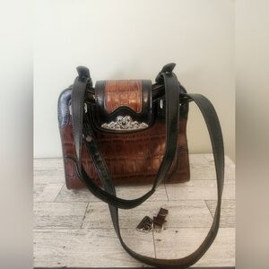 Marc Chantal Womens Two Toned Croc Embossed Leather Shoulder Bag